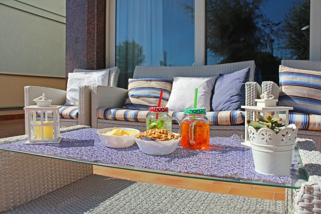 Hotel Touring Misano Adriatico Dış mekan fotoğraf